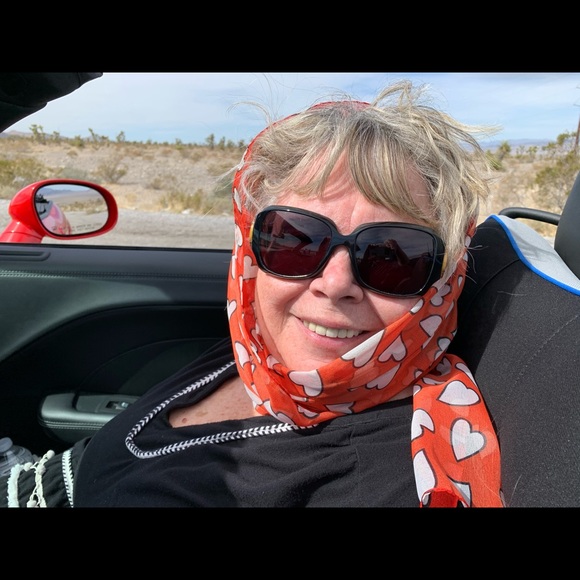 Meet your Posher, Linda - Picture 1 of 1